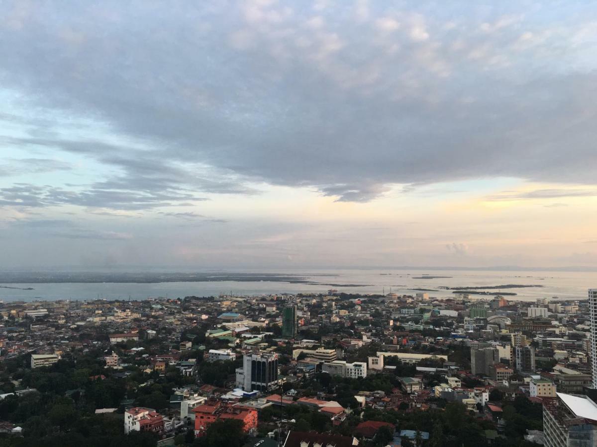 Horizons 101 - Panoramic View By St. Therese Cebu Kültér fotó